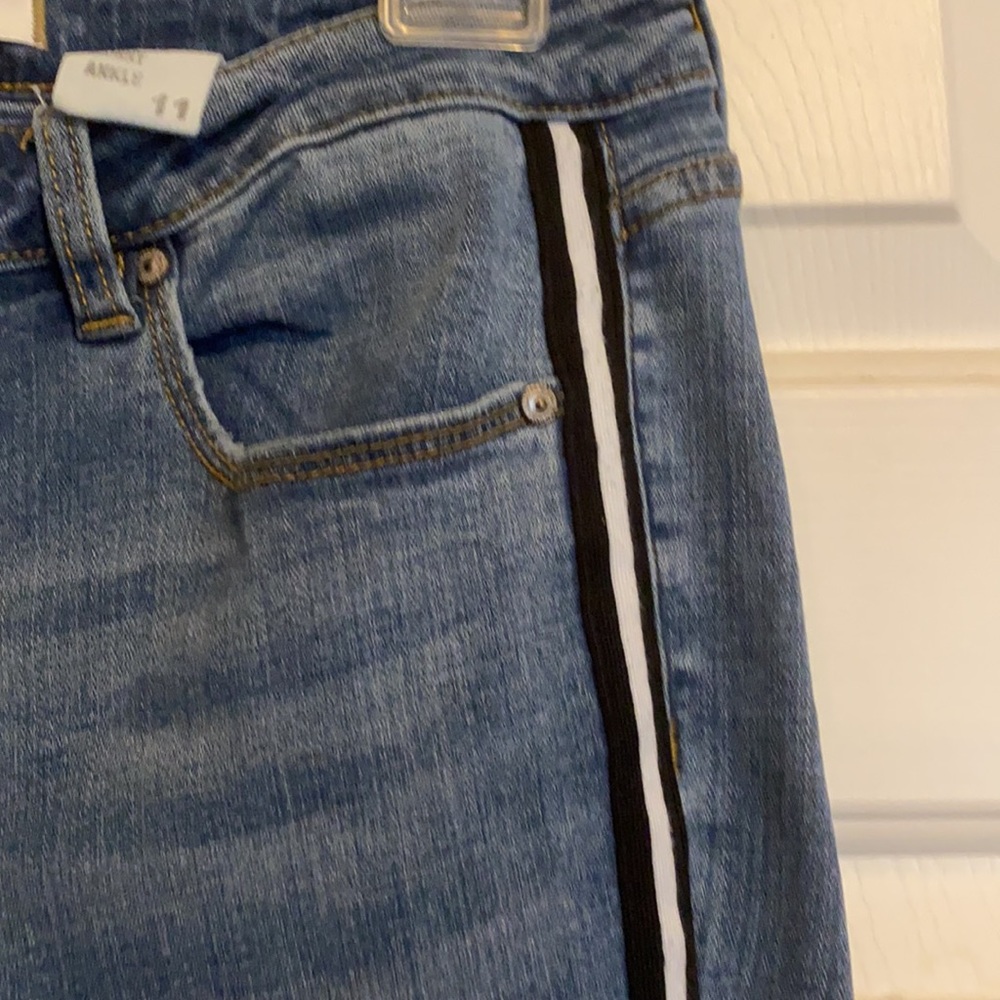 Jeans - Picture 4 of 4